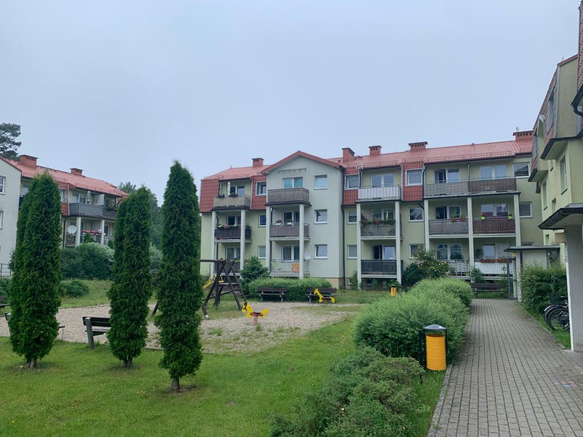 Mieszkanie Przy Lesie Stolpmünde Exterior foto